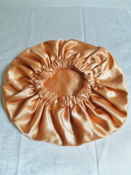 Bonnet en satin