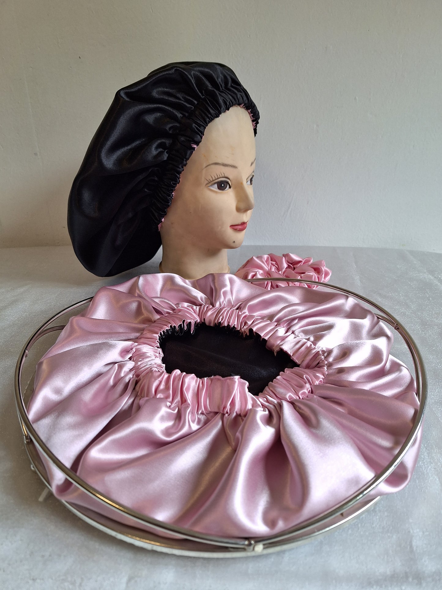 Bonnet en satin