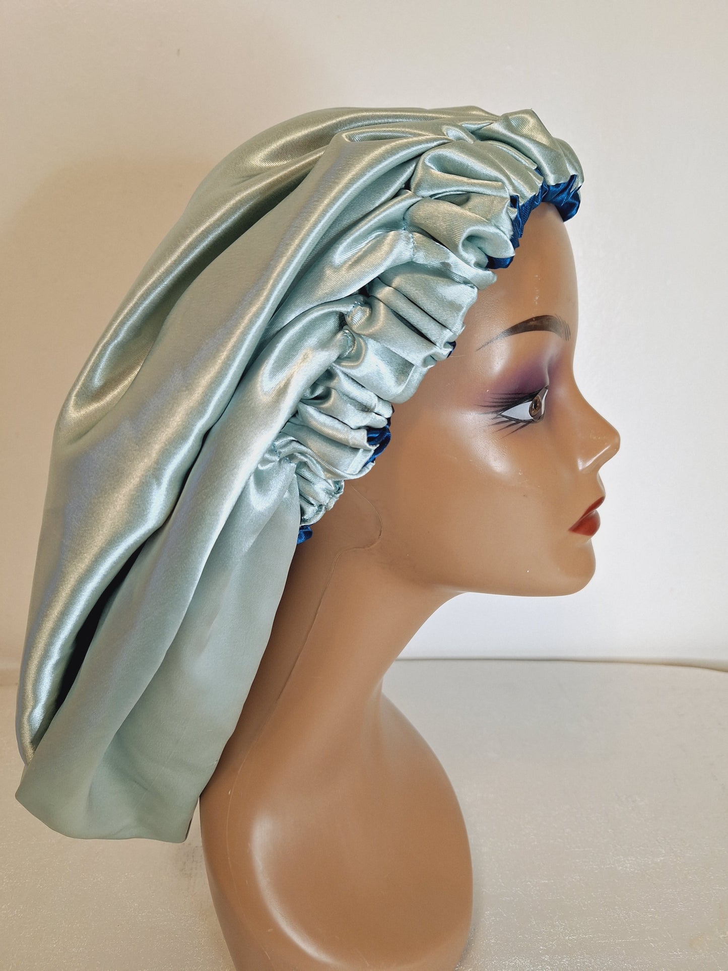 Bonnet en satin XL