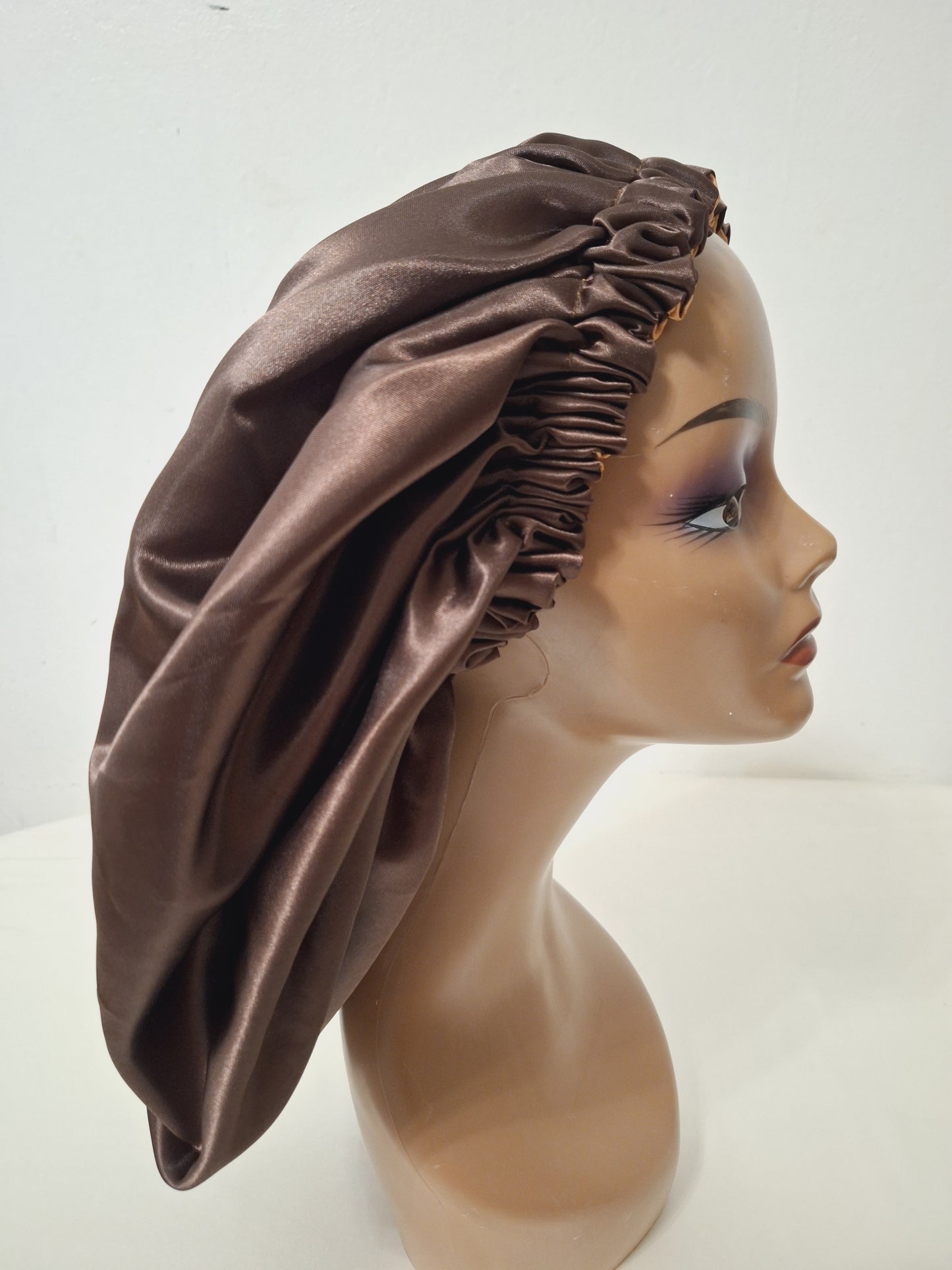 Bonnet en satin XL