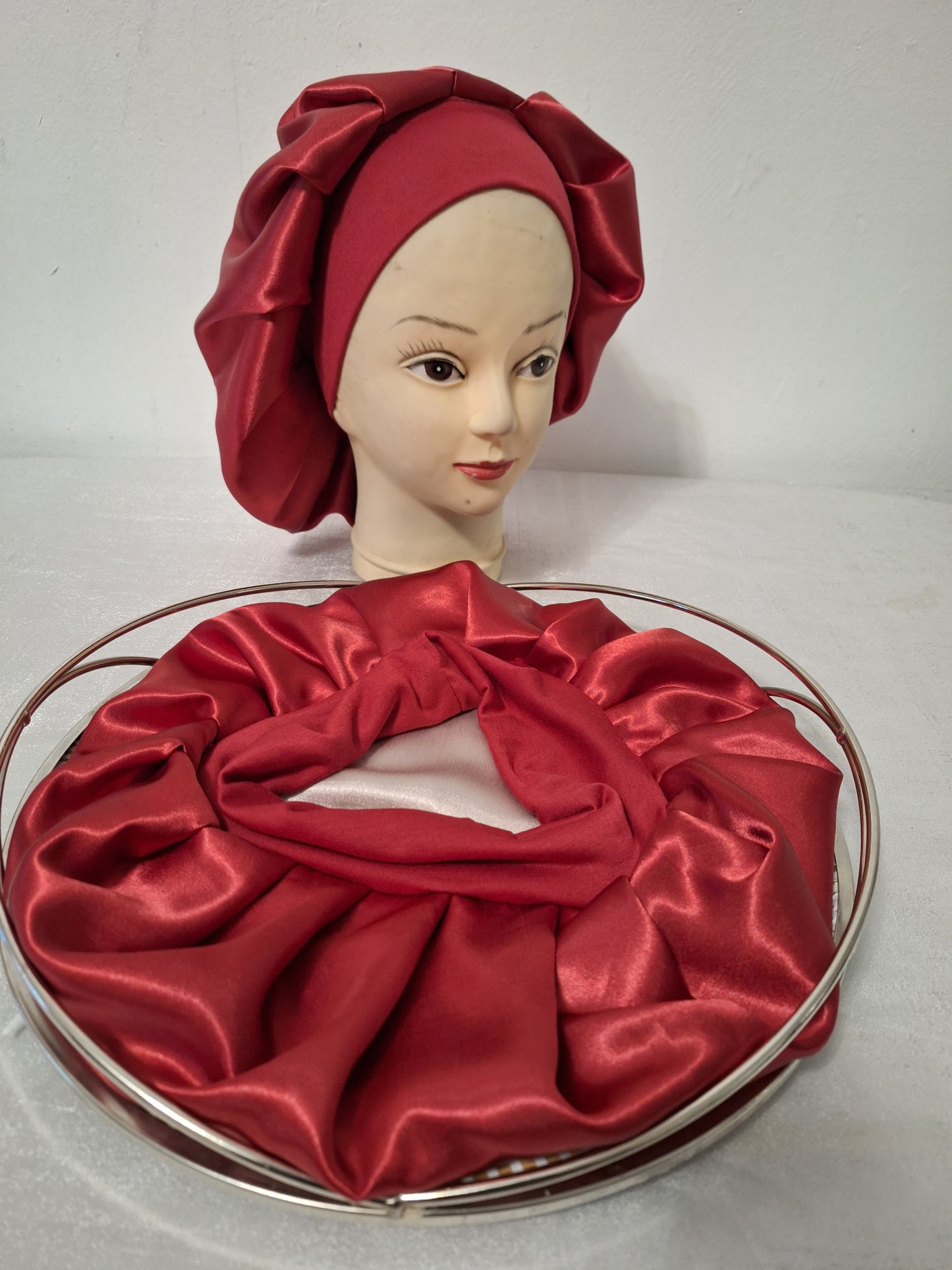 Bonnet en satin