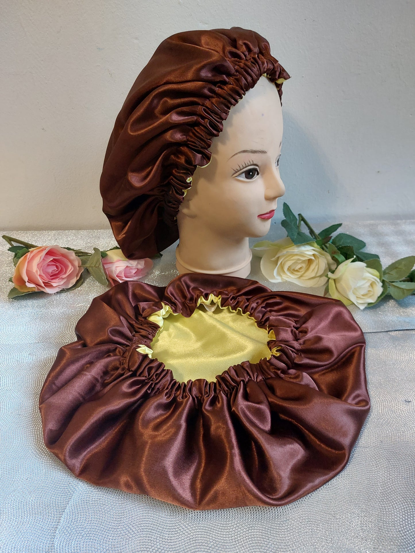 Bonnet en satin